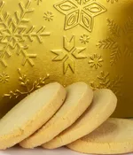 christmas_biscuit_tin_1.jpg