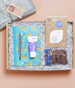 DBHF_KIDS411_COCOBABUTTONS_CHEETAHNOTEBOOK_PEN_IN.jpg