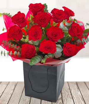 12 Red Roses