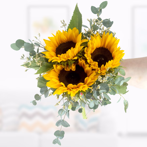 Blumenstrauß Sonnenblumen mit Eukalyptus
