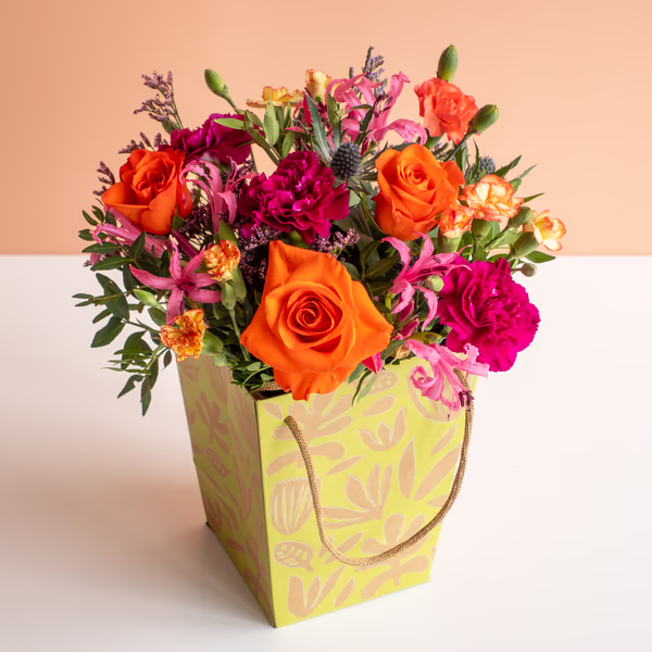 Bouquet automnal avec un vase festif