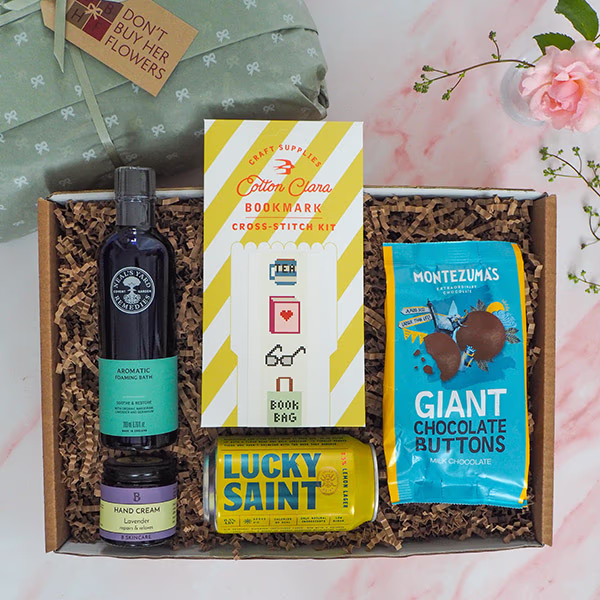 CREATE A RELAXING GIFT BOX