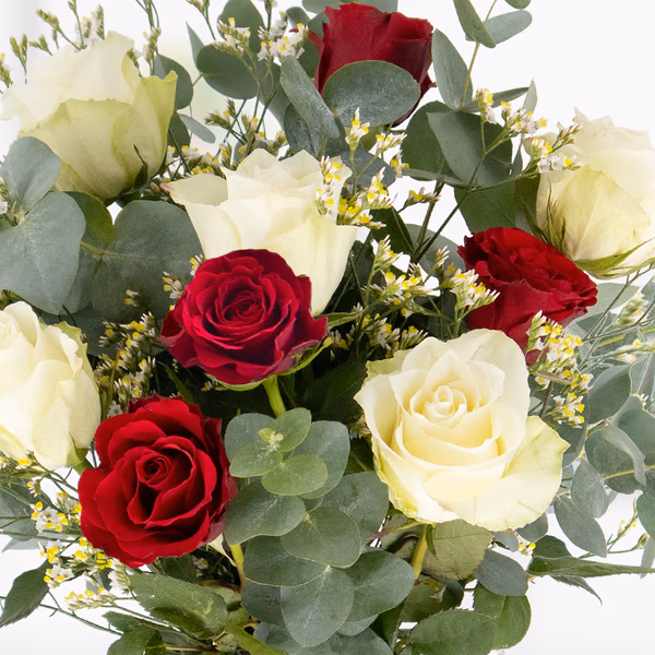 43772-rosenstrauss-zum-valentinstag-gratis-glasvase-2.jpg