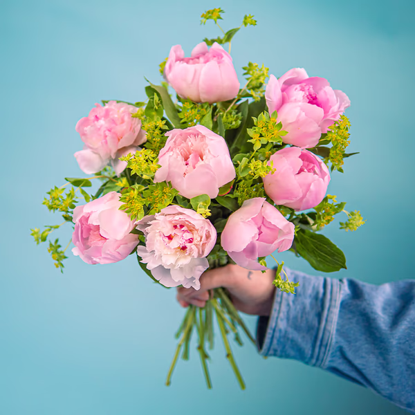 Pink tulip bouquet