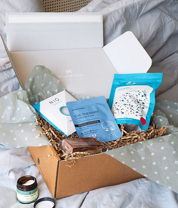 Create-Your-Own-Relaxing-Square-Low-Lifestyle-on-Bed.jpg