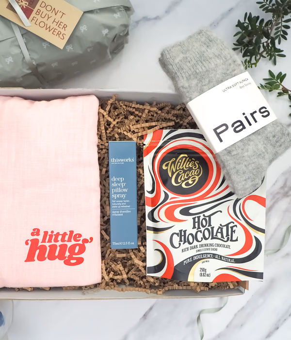 CREATE A GIFT BOX
