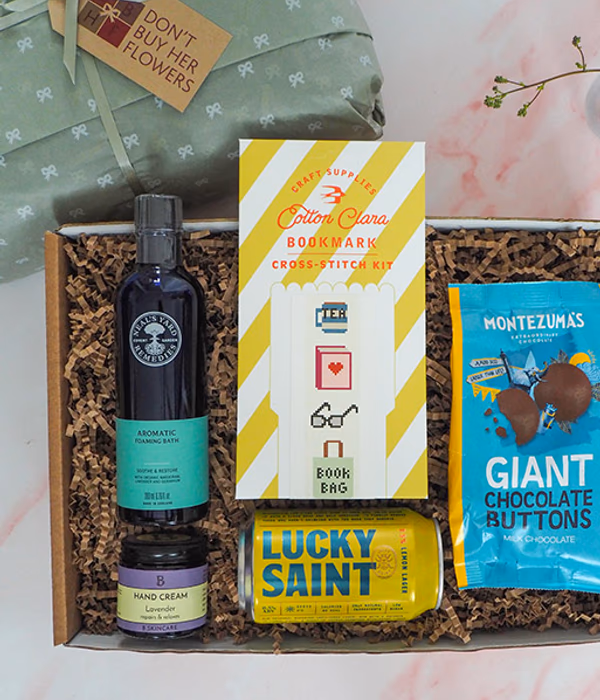 CREATE A RELAXING GIFT BOX