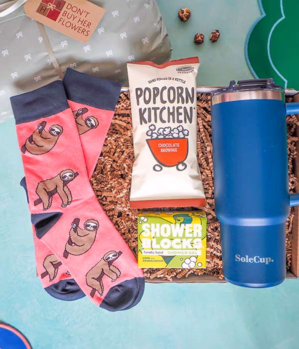 CREATE A TEENAGER GIFT BOX